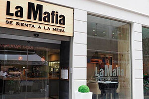 La Mafia se sienta a la mesa